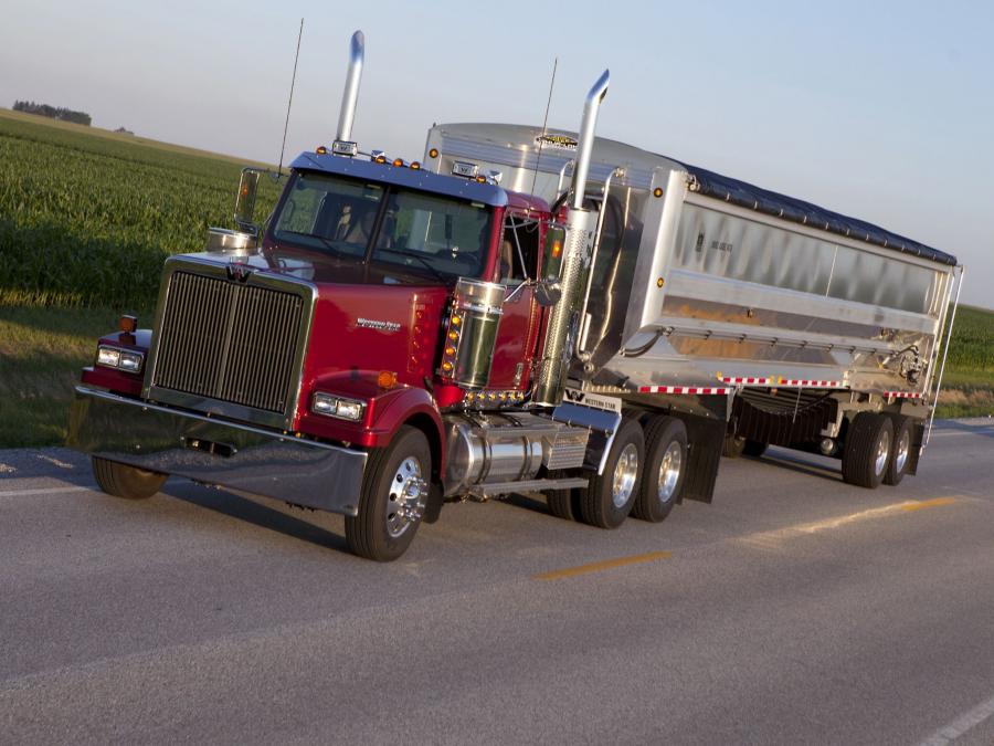  Western Star 4900 EX 2008 года  (фото 1 из 7)